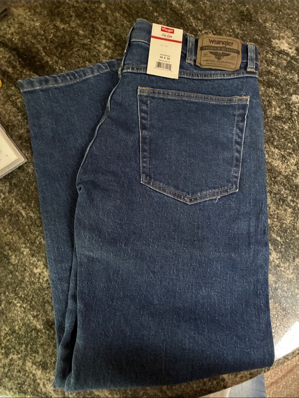 Wrangler Relaxed Fit Jeans - Classic Blue